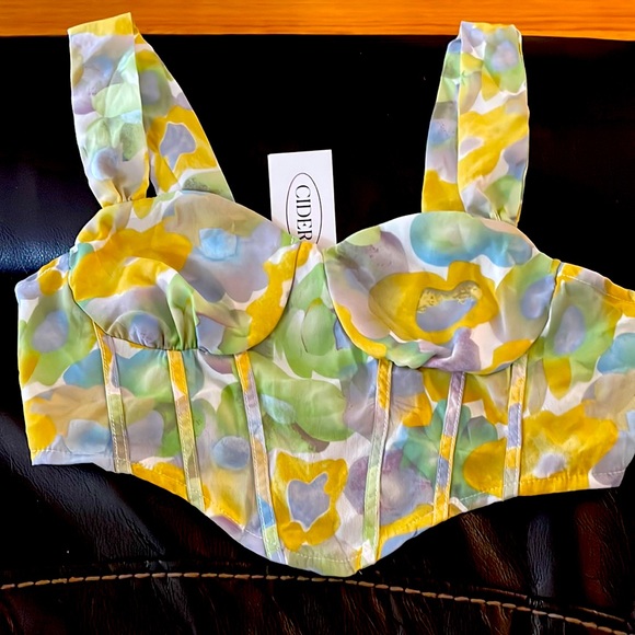 Cider Tops - 🌸Cider Floral Corset Tank Crop Top. Large.